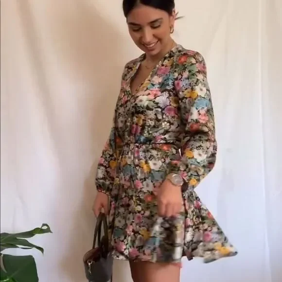 NWOT Bloggers favorite floral mini dress— Zara - Picture 3 of 5